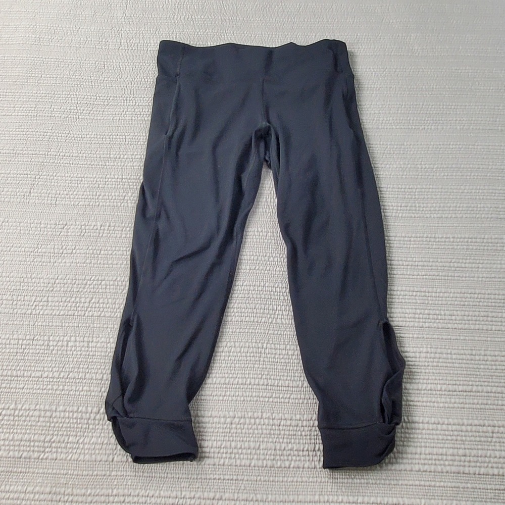 Under Armour Womens XL Black HeatGear Capri Leggings Knot Hem Activewear Pants